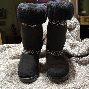 UGG Black Winter Boots with Fur Trim